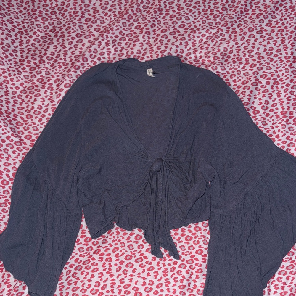 Blue knot crop top